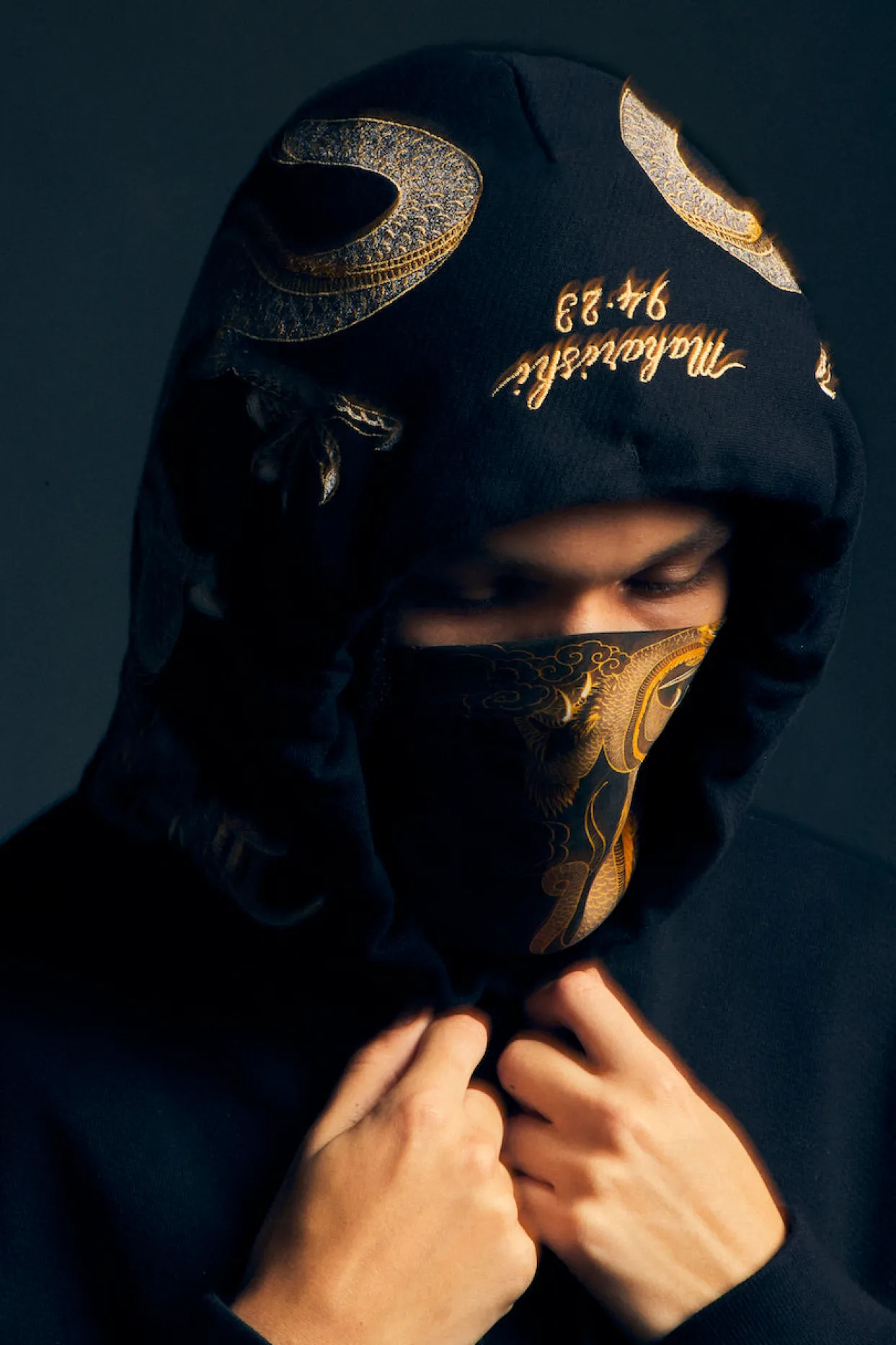 Hooded Sweats*Maharishi 4212 Dragon Embroidered Hooded Sweat Golden Black