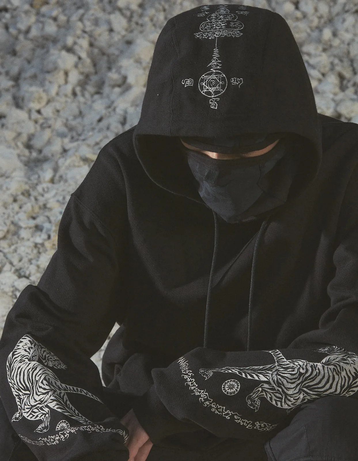 Hooded Sweats*Maharishi 4280 Duelling Tigers Embroidered Hooded Sweat Black